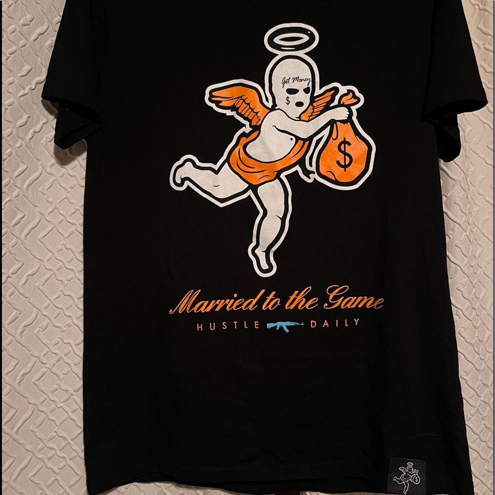 SKI MARRIED TO THE GAME TEE (BLACK)